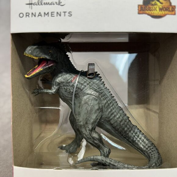 Hallmark Jurassic World Giganotosaurus Dinosaur Ornament - Picture 2 of 8
